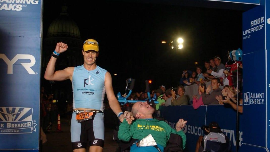 Otra hazaña de los hermanos Pease  completan el IRONMAN de Florida