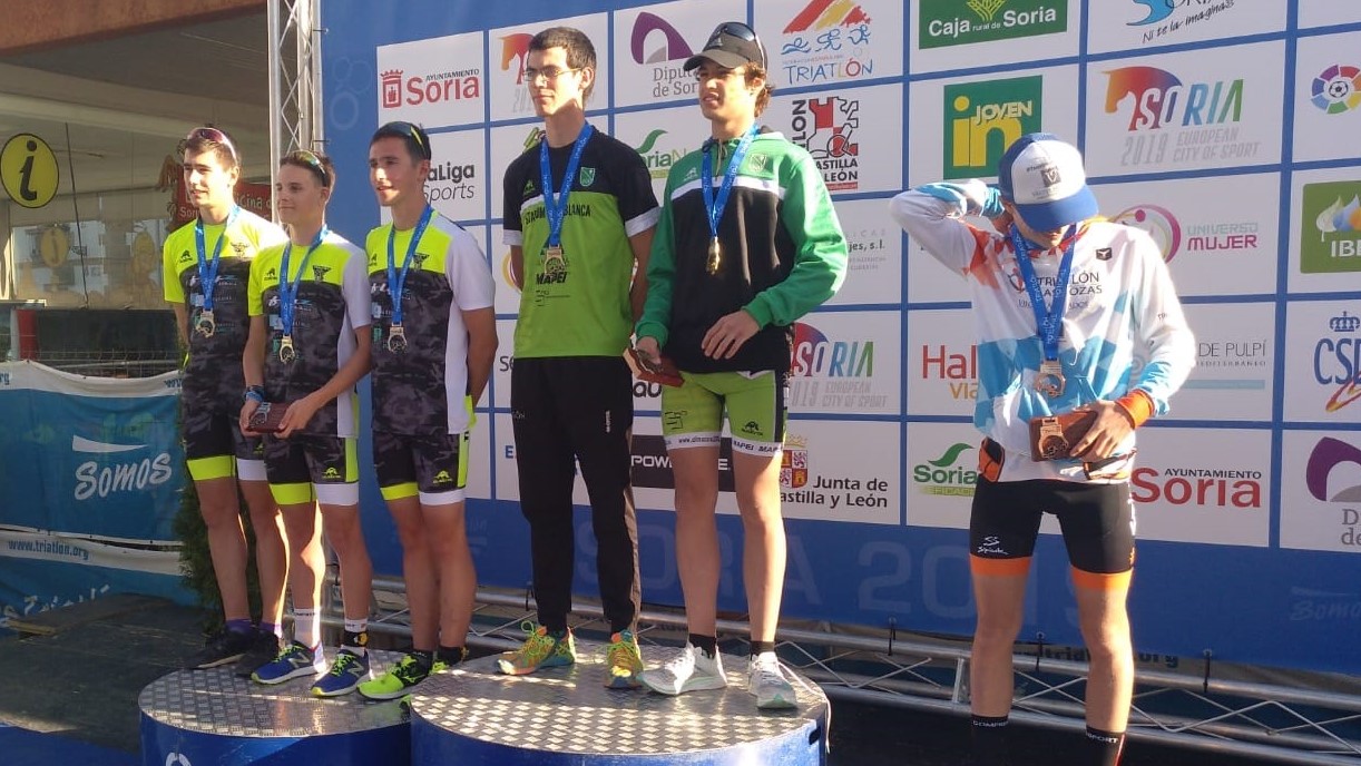 Irene Loizate y Antonio Benito, campeones de España de Duatlón