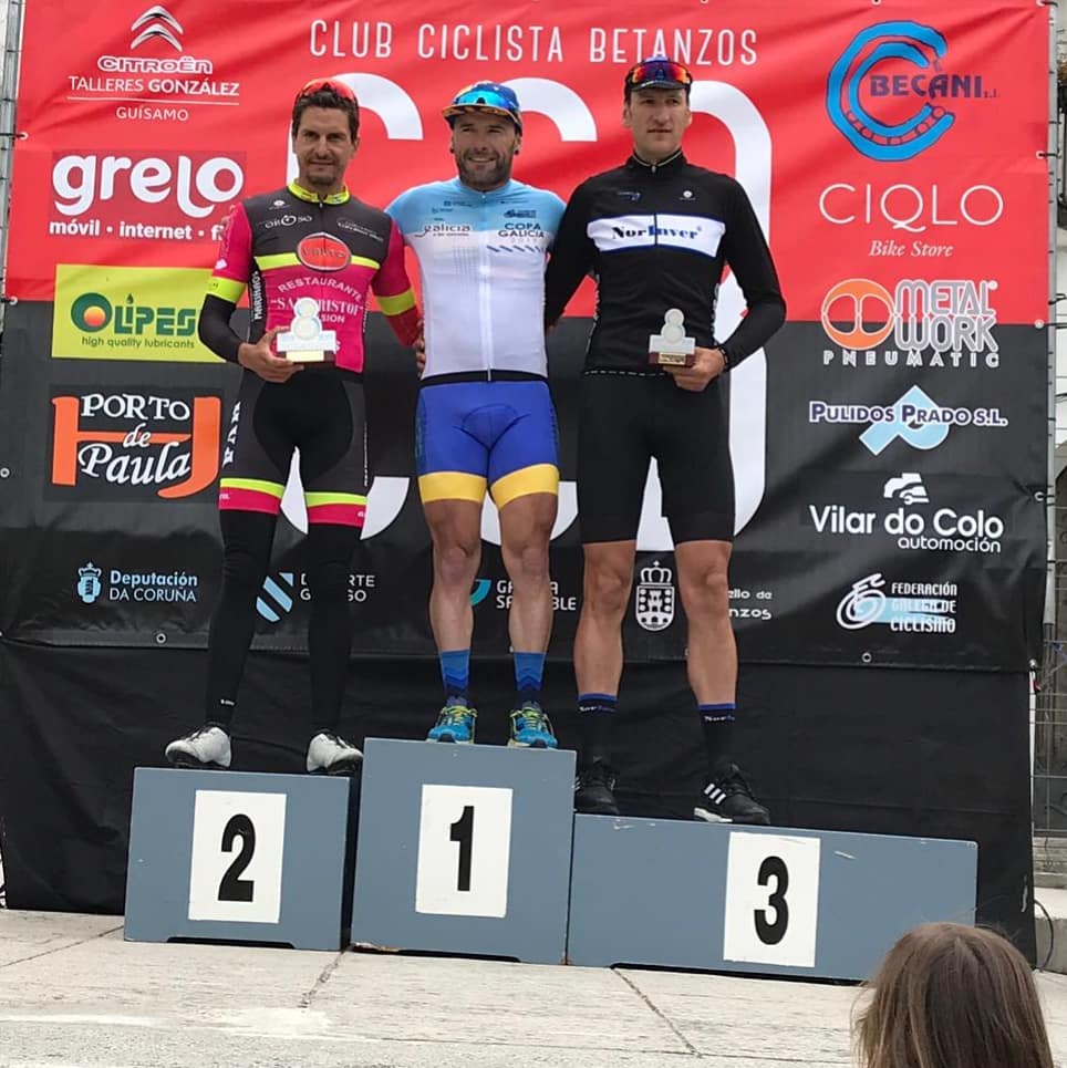 Fin de semana completito de Raña: victoria en un triatlón sprint y plata en una carrera de ciclismo